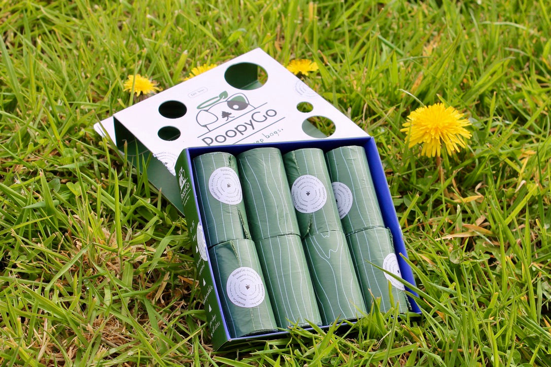 Sac à Kaka 💩 PoopyGo Bio-Dégradable 🌿 8 rouleaux de 15 sachets