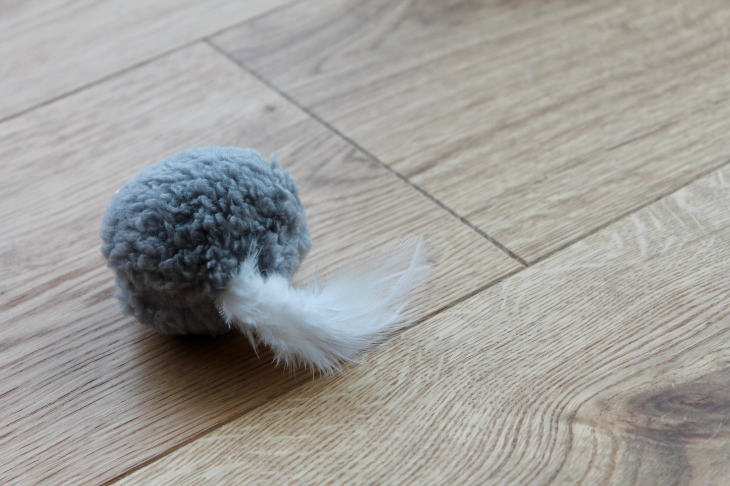 Boule de Neige Plumée - Jouet pour Chat