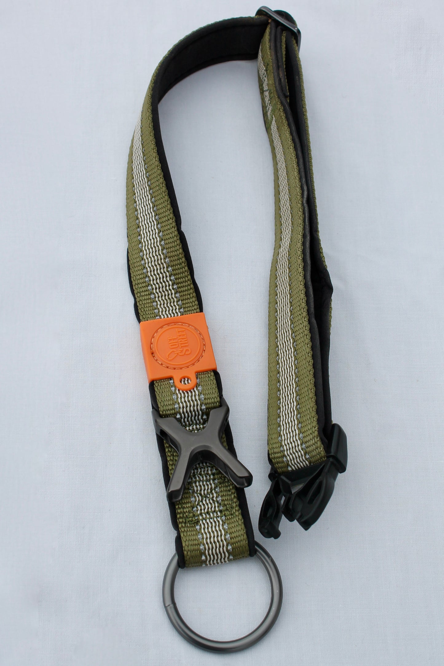 Collier Strong Adventure Couleur Vert Olive – Confort & Résistance 🌲🐾