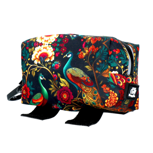 Distributeur de Sac à Kaka PoopyBag 💩 - Imprimé Paon Rouge 🦚