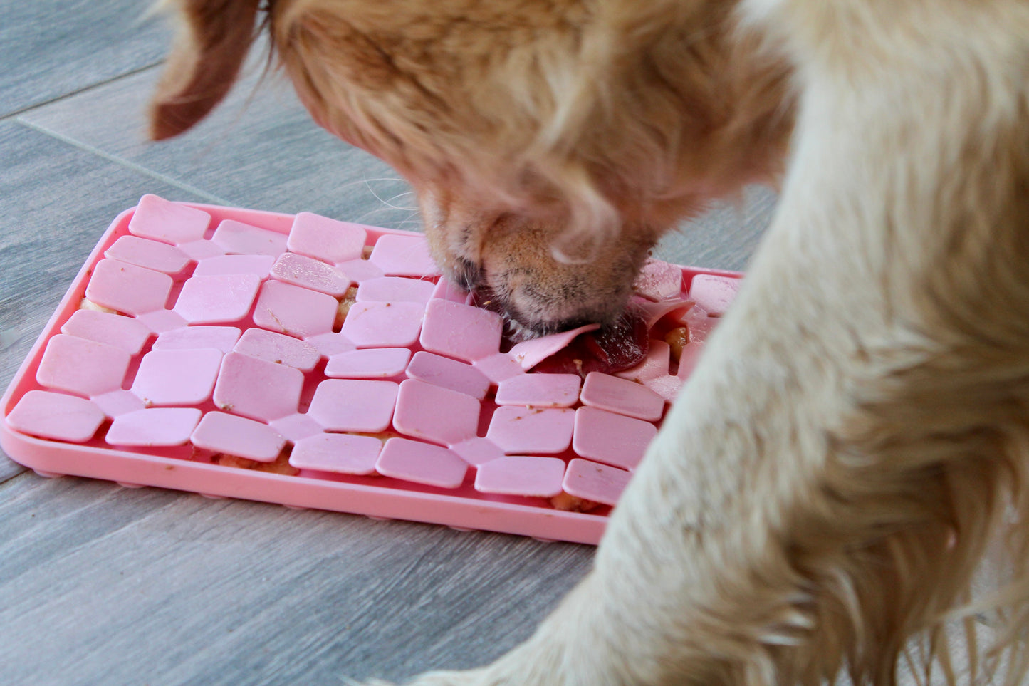 Tapis de Léchage Pétales de Fleurs Niveau difficile - Rose